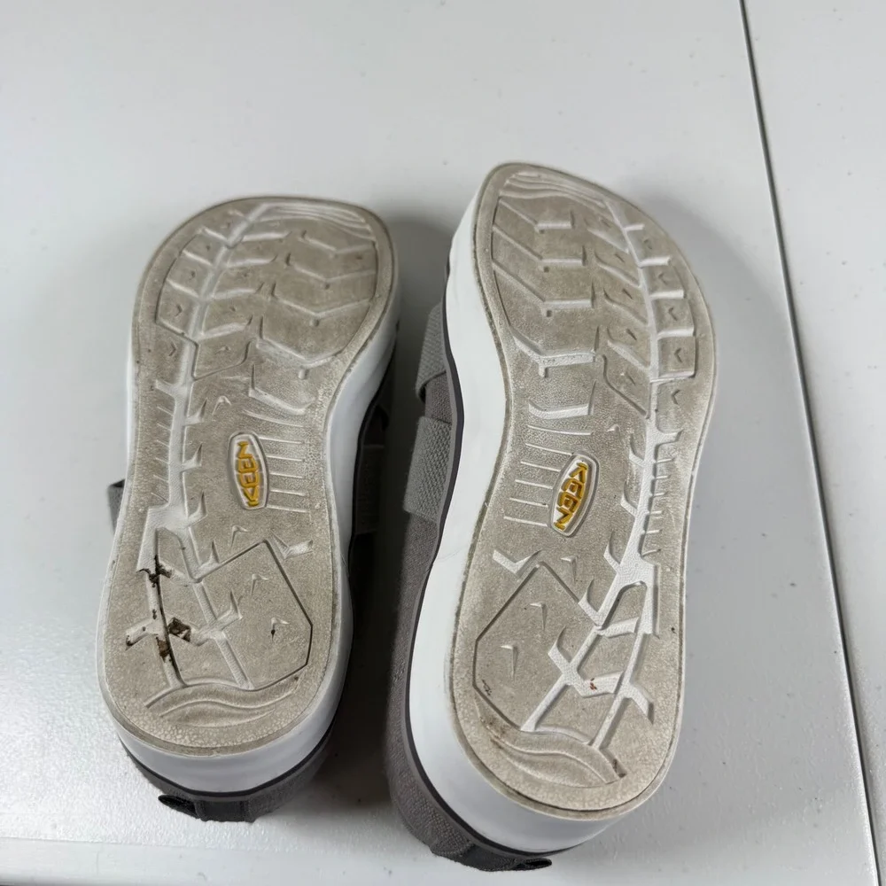 KEEN Womens 5.5 Elsa III Gore Slip On Canvas Shoes Gray Gorpcore Comfort Sneaker